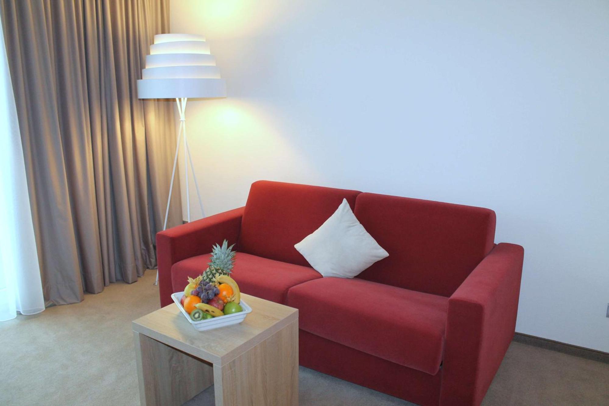 Best Western Queens Hotel Pforzheim-Niefern Zewnętrze zdjęcie